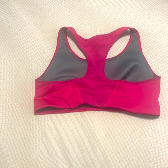 Women’s Nike Sports Bra - Picture 2 of 2